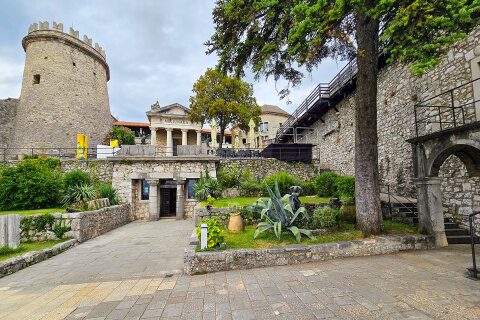 Rijeka - hrad Trsat, Chorvatsko