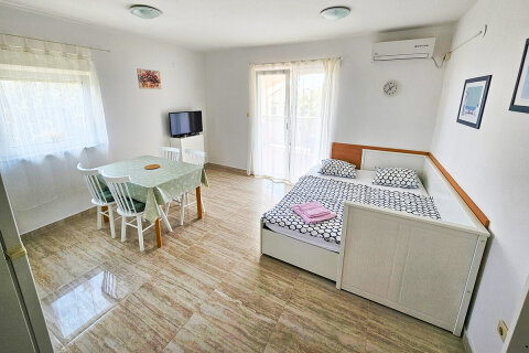 A2 - apartmány Maša-I, Mandre, ostrov Pag, Chorvatsko