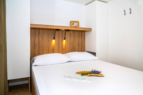 MHAC - Mobilhome Adria Superior 4+1 C zona pro 4–5 osob, Almissa Resort, Omiš, Chorvatsko