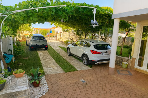 Apartmány Germania - parkoviště, Nin, Zadarská riviéra, Chorvatsko