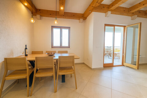 Prázdninový dům Tišina - horní patro, severní zátoky ostrova Hvar, Chorvatsko