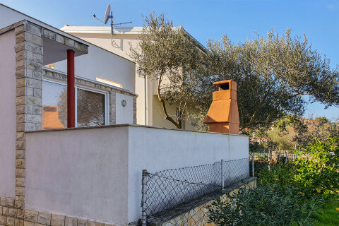 Prázdninový dům Limun II - terasa s grilem, Tkon, ostrov Pašman, Chorvatsko