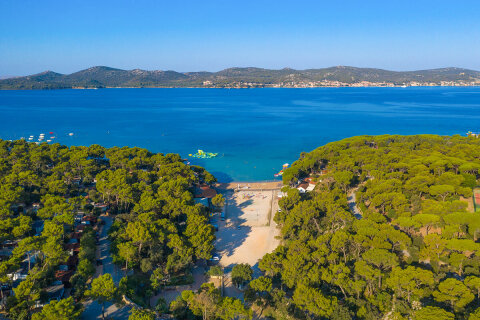 All Inclusive Hotel Adria**** - pláž Slanica 400 m od hotelu, Biograd na Moru, Chorvatsko