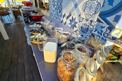 Resort Zelena Punta - bufetové snídaně v baru Skakaona, Kukljica, ostrov Ugljan, Chorvatsko