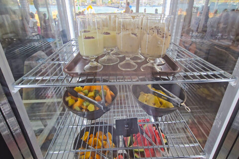 Resort Zelena Punta - bufetové večeře v baru Skakaona, Kukljica, ostrov Ugljan, Chorvatsko