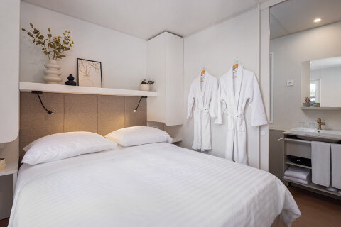 Premium Escape s vířivkou pro 4–5 osob, Pinadria Resort, Baška Voda, Makarská riviéra, Chorvatsko