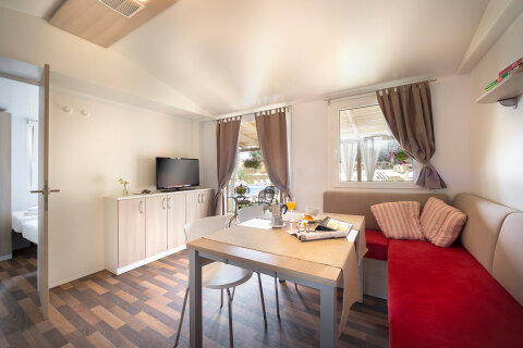 Aminess Maravea Resort**** - příklad mobilhomu Maravea Premium Holiday Home, Novigrad - Cittanova, Istrie, Chorvatsko