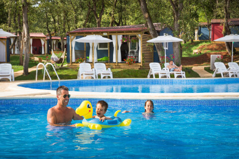 Aminess Maravea Resort**** - příklad mobilhomu Maravea Premium Holiday Home, Novigrad - Cittanova, Istrie, Chorvatsko