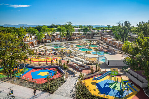 Aminess Atea Camping Resort***** - bazénový komplex, Njivice, ostrov Krk, Chorvatsko