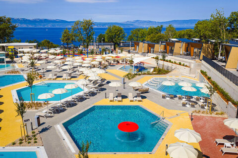 Aminess Atea Camping Resort***** - bazénový komplex, Njivice, ostrov Krk, Chorvatsko	