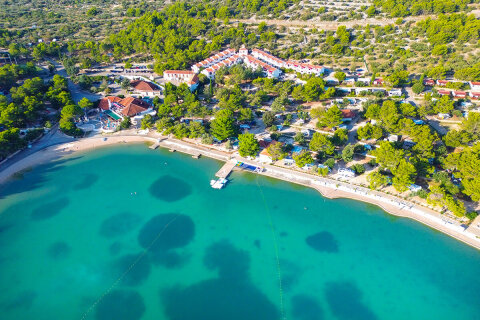 Jezera - zátoka Lovišća, ostrov Murter, Chorvatsko