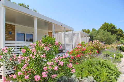 Resort Jezera Lovišća - mobilhome Premium, ostrov Murter, Chorvatsko