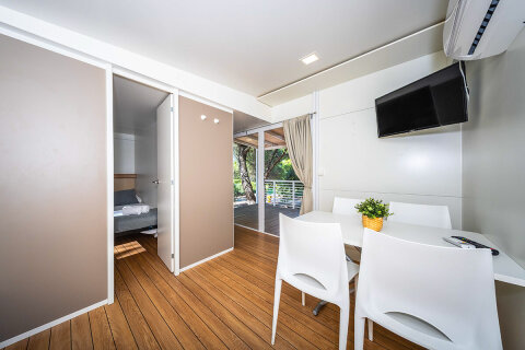 Resort Jezera Lovišća - mobilhome Comfort, ostrov Murter, Chorvatsko