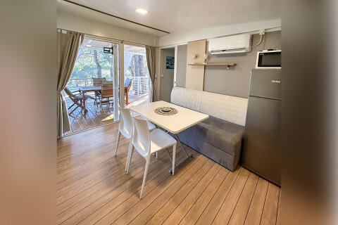 Resort Jezera Lovišća - mobilhome Comfort, ostrov Murter, Chorvatsko