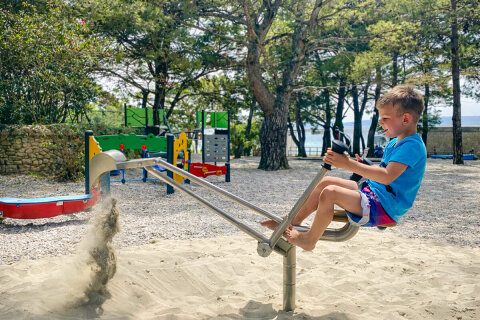 Apartmány Urania Family Resort - dětské hřiště, Baška Voda, Makarská Riviéra, Chorvatsko