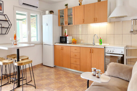 Apartmán Nikša - kuchyň, Vela Farska, ostrov Brač, Chorvatsko