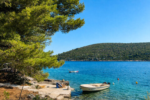 Prázdninový dům Mali Raj - pláž pod domem, ostrov Drvenik Veli, Chorvatsko