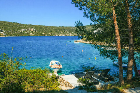 Prázdninový dům Mali Raj - pláž pod domem, ostrov Drvenik Veli, Chorvatsko