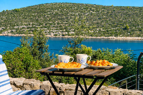 Prázdninový dům Mali Raj - terasa, ostrov Drvenik Veli, Chorvatsko