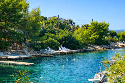 Prázdninový dům Mali Raj - pláž pod domem, ostrov Drvenik Veli, Chorvatsko