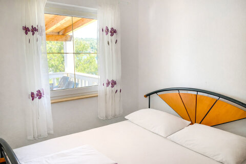 Prázdninový dům Mali Raj - ložnice, ostrov Drvenik Veli, Chorvatsko