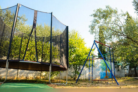 Apartmány Marin - trampolína u domu, Sv. Filip i Jakov, Chorvatsko