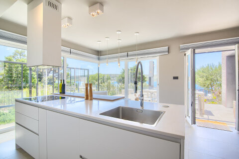 Prázdninový dům Lunjsko - kuchyň, Stara Novalja, ostrov Pag, Chorvatsko