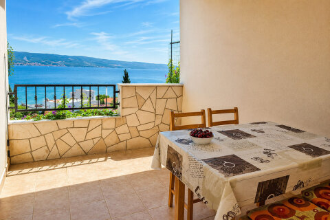 A4 - apartmány Mali Luka, Duće, Omišská riviéra, Chorvatsko