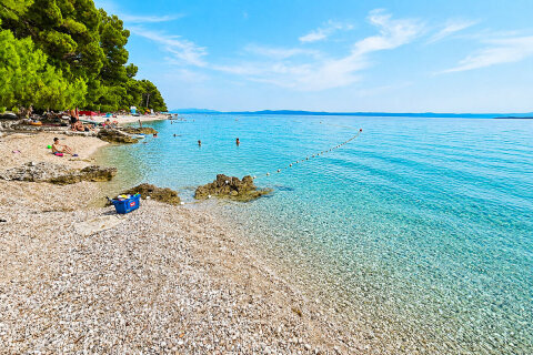 Pinadria Resort***** - pláže pod resortem, Baška Voda, Makarská riviéra, Chorvatsko