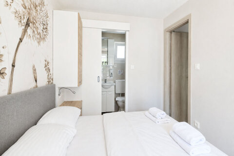 MHFW - Mobilhome Family 6+2 C zona Whirpool pro 6–8 osob, Almissa Resort, Omiš, Chorvatsko