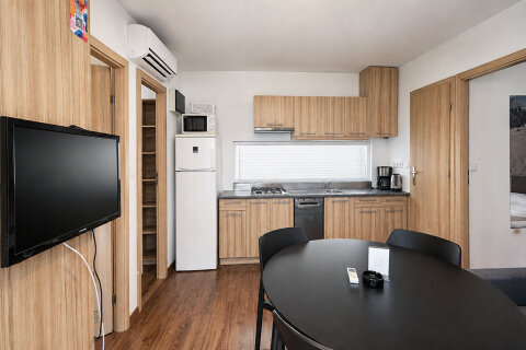 MHRB - Mobilhome Relax 5+1 (B) pro 5–6 osob, Almissa Resort, Omiš, Chorvatsko