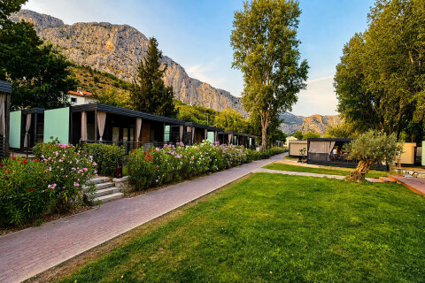 MHAC2 - Mobilhome Adria Mline 4+1 C2 zona Last row pro 4–5 osob, Almissa Resort, Omiš, Chorvatsko