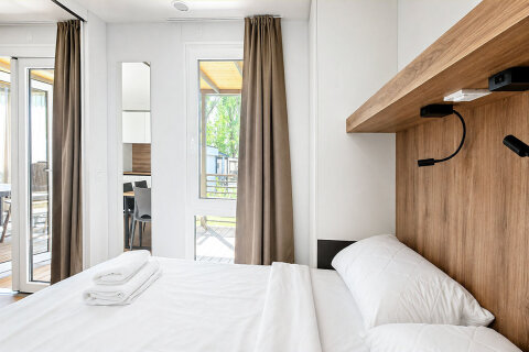 MHAC - Mobilhome Adria Superior 4+1 C zona pro 4–5 osob, Almissa Resort, Omiš, Chorvatsko