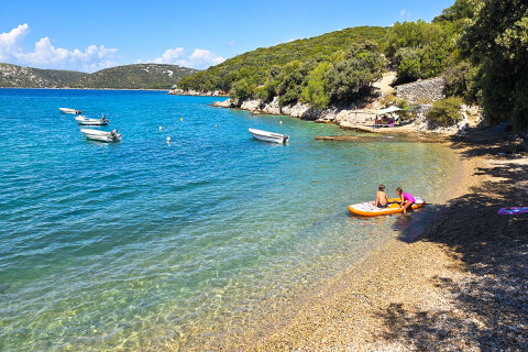 Ustrine, ostrov Cres, Chorvatsko
