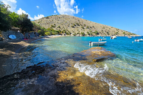 Ustrine, ostrov Cres, Chorvatsko