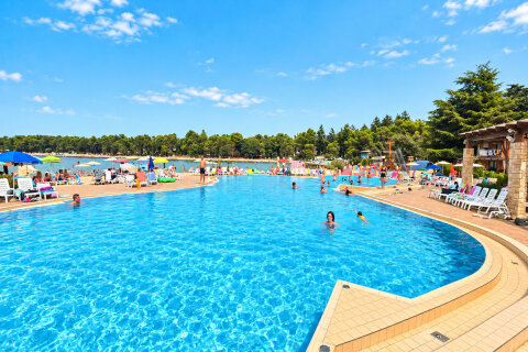 Bazén Osmica, apartmánový resort Stella Maris, Umag, Istrie