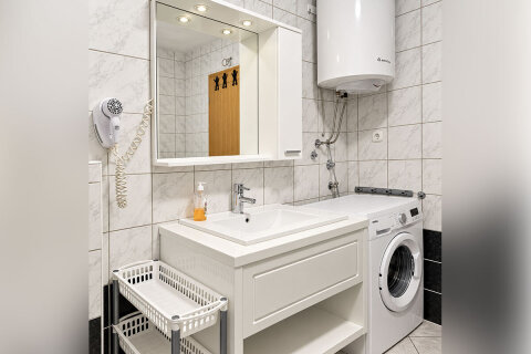 A1 - pračka v koupelně, apartmány Badem, Baška, ostrov Krk, Chorvatsko