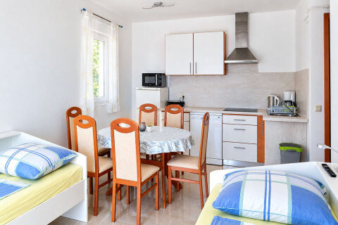 A2 - apartmány Slavuj, Privlaka, Zadarská riviéra, Chorvatsko