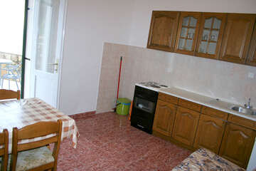 Apartmány Paško: apartmán A1 pro 2-4 osoby,<br />
přízemí