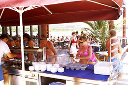 Pláž Zrče, Novalja, ostrov Pag, Chorvatsko